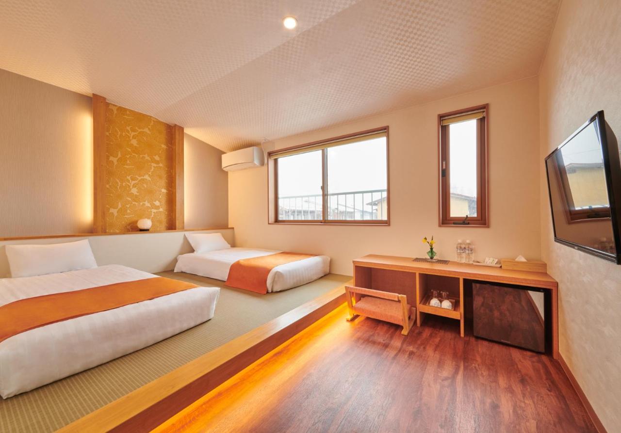 Ichinomatsu Japanese Modern Hotel Такаяма Екстериор снимка