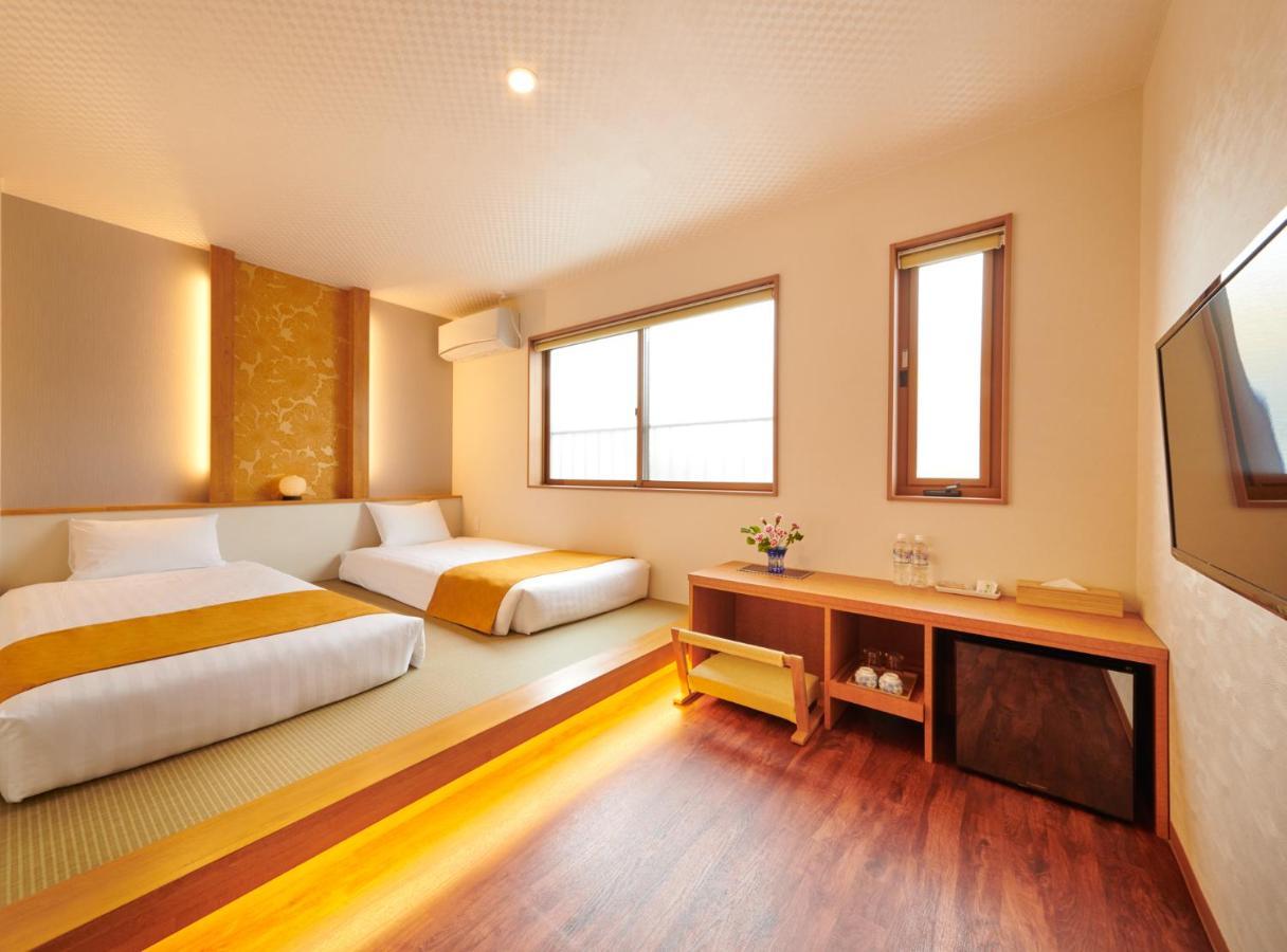 Ichinomatsu Japanese Modern Hotel Такаяма Екстериор снимка