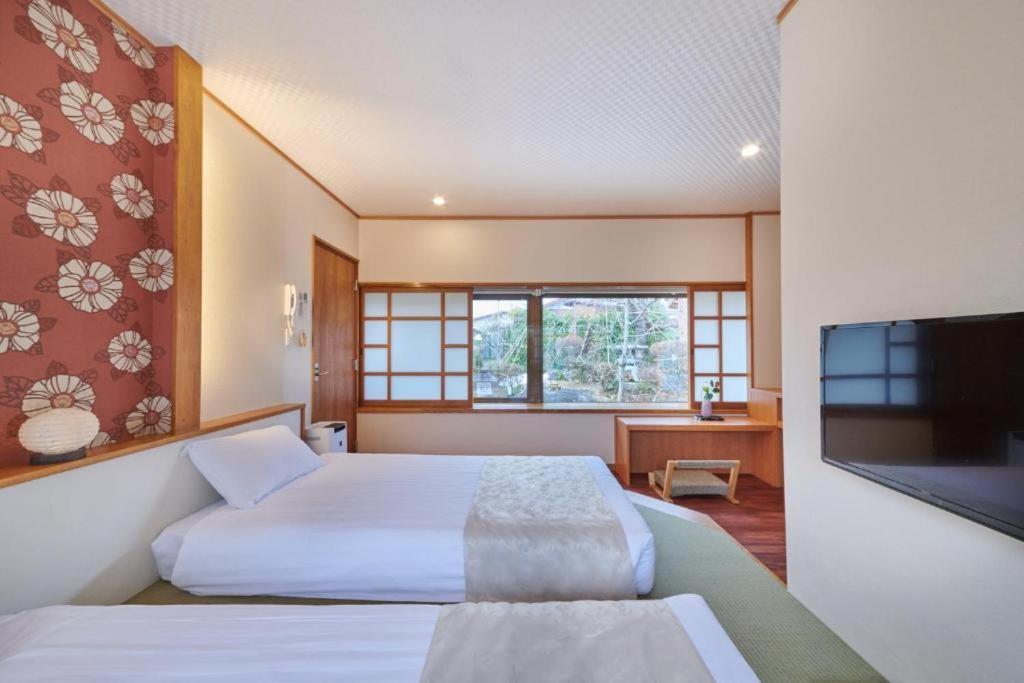 Ichinomatsu Japanese Modern Hotel Такаяма Екстериор снимка